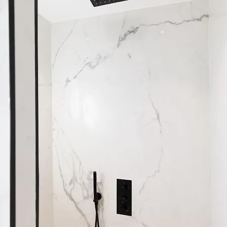 Les Légendes Yourhosthelper Appartement